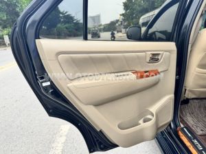 Xe Toyota Fortuner 2.7V 4x4 AT 2011
