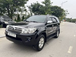 Xe Toyota Fortuner 2.7V 4x4 AT 2011