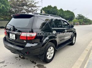 Xe Toyota Fortuner 2.7V 4x4 AT 2011