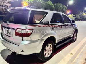 Xe Toyota Fortuner 2.7V 4x4 AT 2011