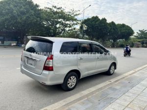 Xe Toyota Innova J 2009