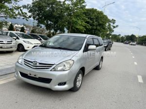 Xe Toyota Innova J 2009