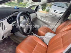 Xe Toyota Innova J 2009