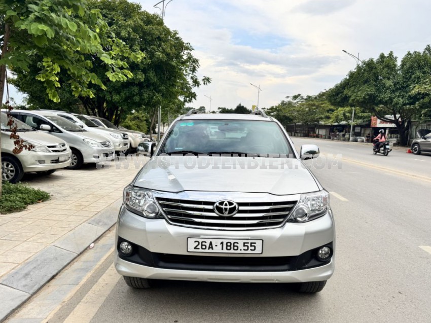 Toyota Fortuner 2.7V 4x4 AT 2010