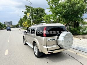 Xe Ford Everest 2.5L 4x4 MT 2014
