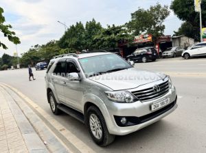 Xe Toyota Fortuner 2.7V 4x4 AT 2010