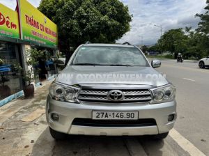 Xe Toyota Fortuner 2.7V 4x4 AT 2011