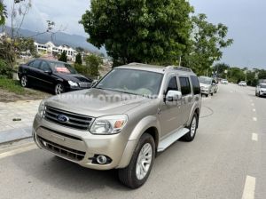 Xe Ford Everest 2.5L 4x4 MT 2014